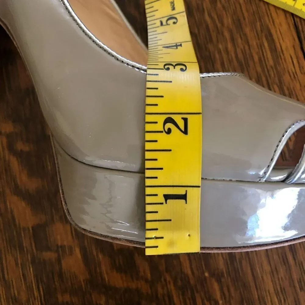 NEW Footcandy Crissy Platform Heels in Taupe Patent Leather NIB